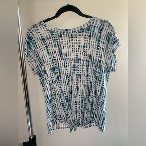 Apt. 9 Blue Patterned Short Sleeve Top